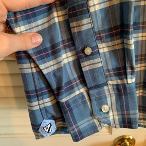 Cremieux Men’s Classic Button Down Shirt